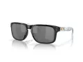 Oakley Holbrook Zonnebril OO 9102 Y7