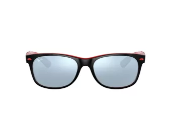   Ray-Ban New Wayfarer Scuderia Ferrari Collection Zonnebril RB 2132M F63830